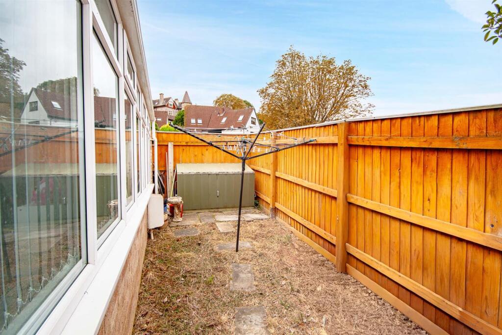 11 Oldmixon road 9.jpg