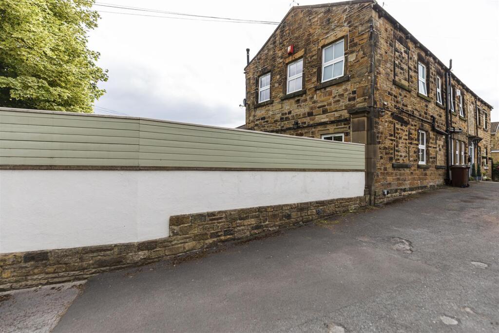 Bramleys Estate Agents - Upper Lane - Gomersal (68