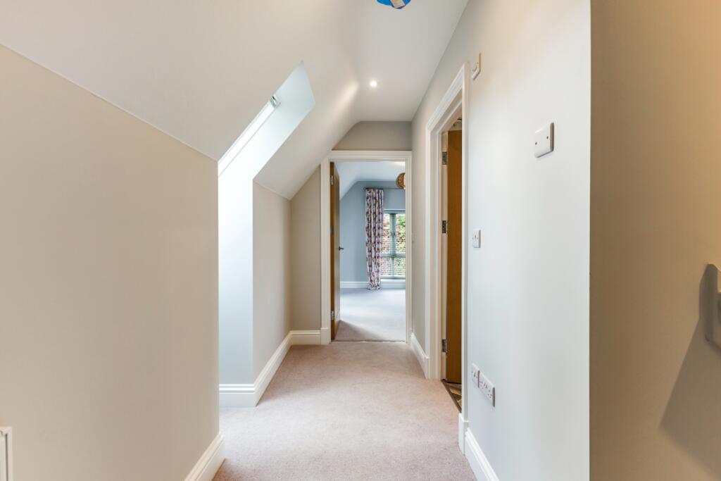 100050_ Harcourt ...