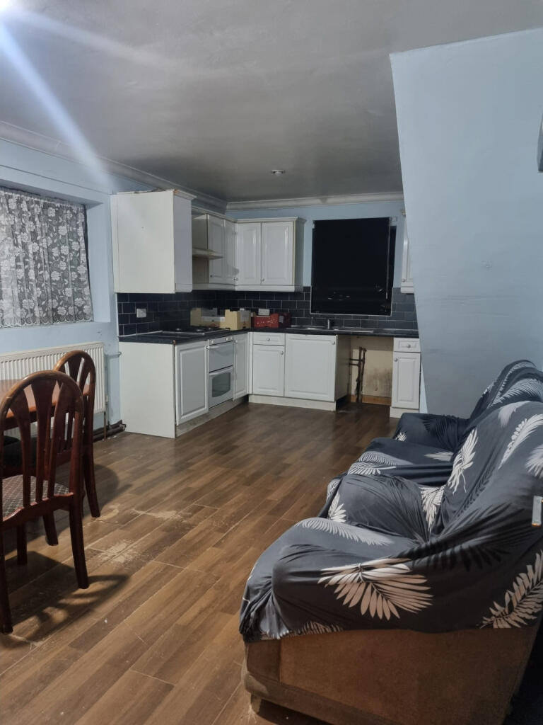 All Inclusive 1-Bedroom First Floor Flat for Rent