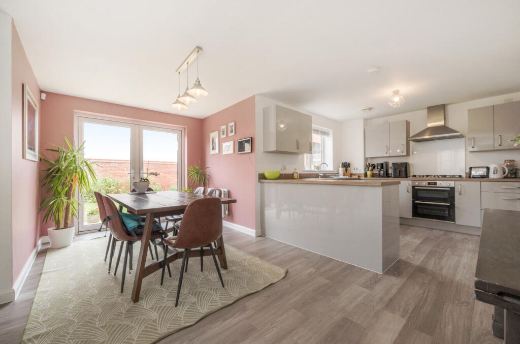 1333389-9-688cabd...