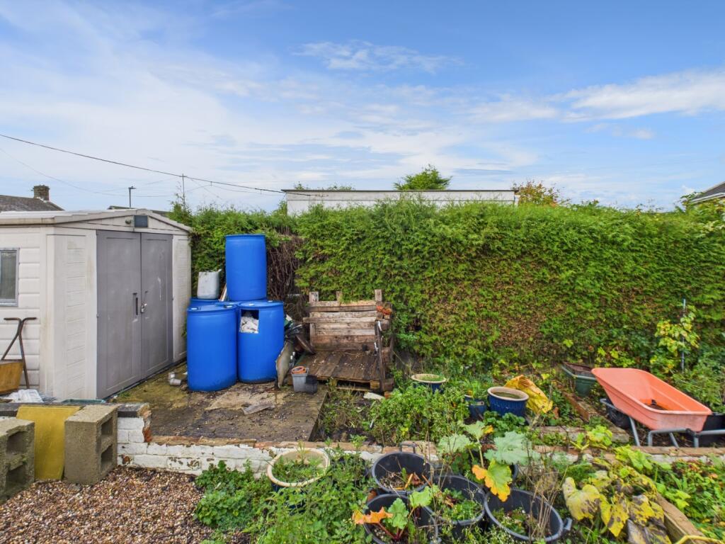 CAM04233G0-PR0035-STILL032