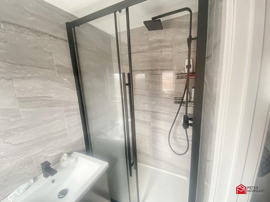 En-suite shower room