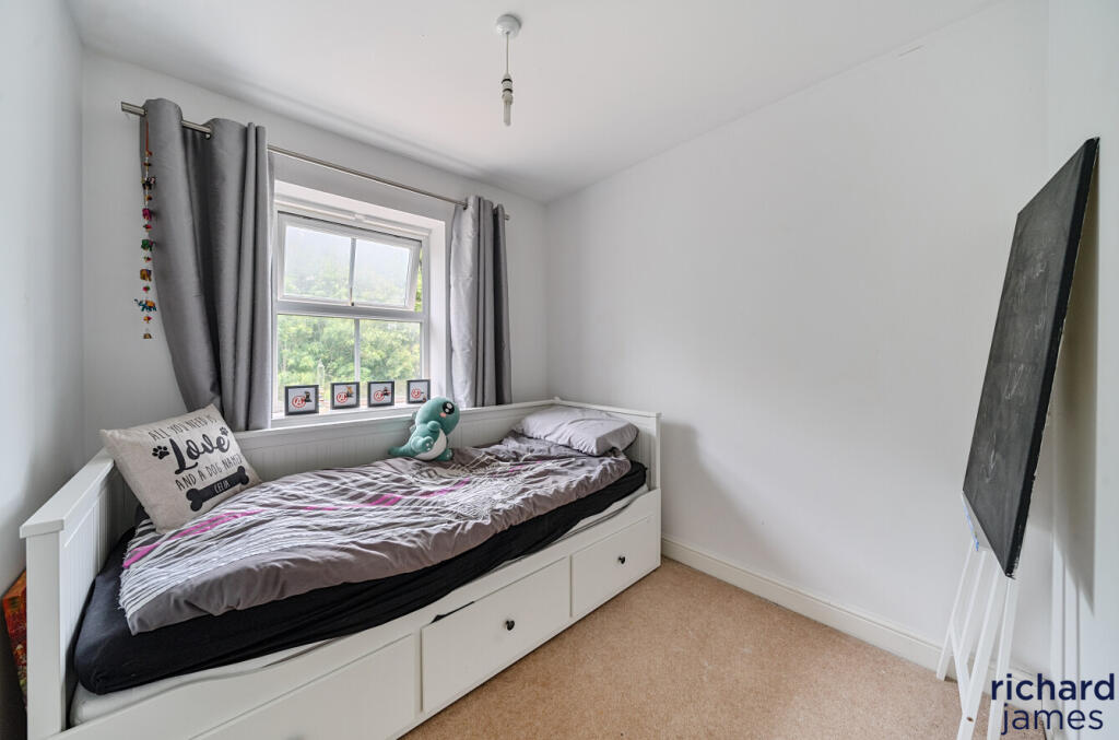 4de34e3ff6874316ae2ba991b1d6657a