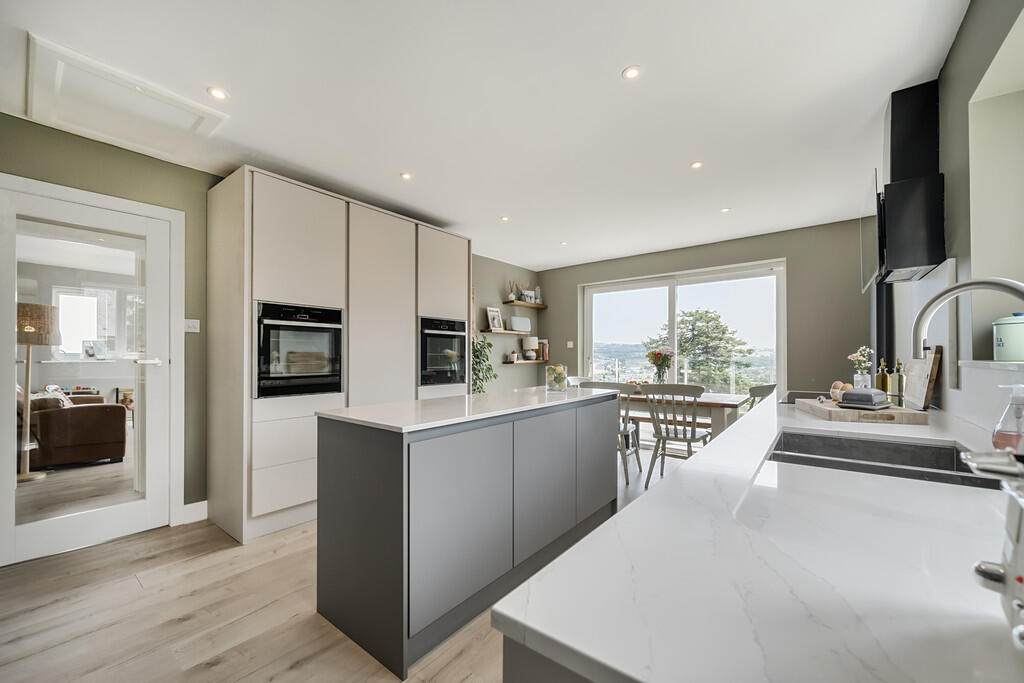 1307289-15-685187...