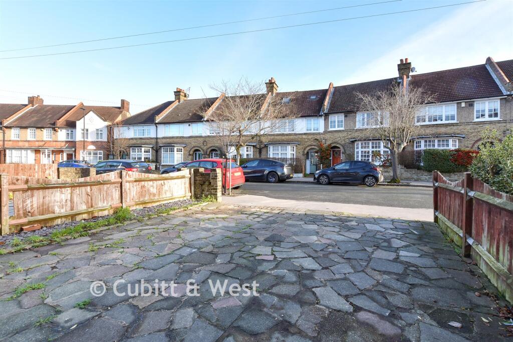 Driveway/Parking