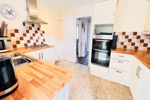 Fitted Kitchen