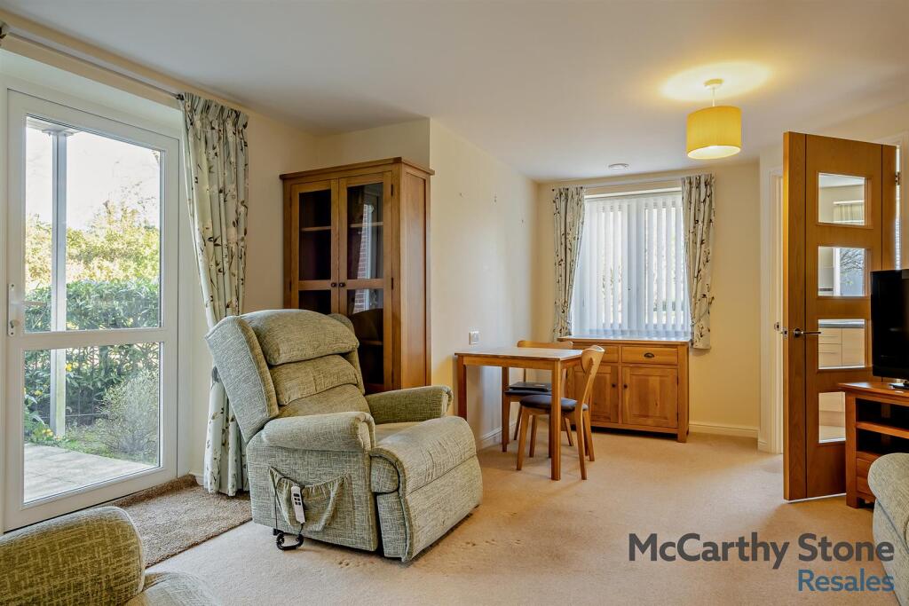 8642048-interior09-800.jpg