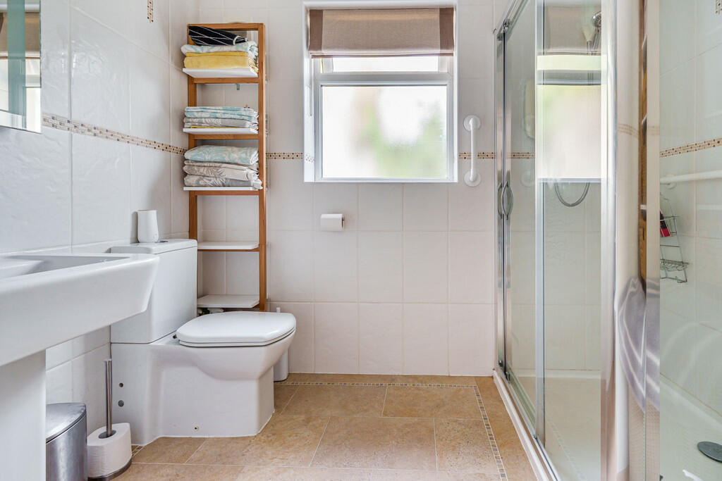 En-Suite Shower R...