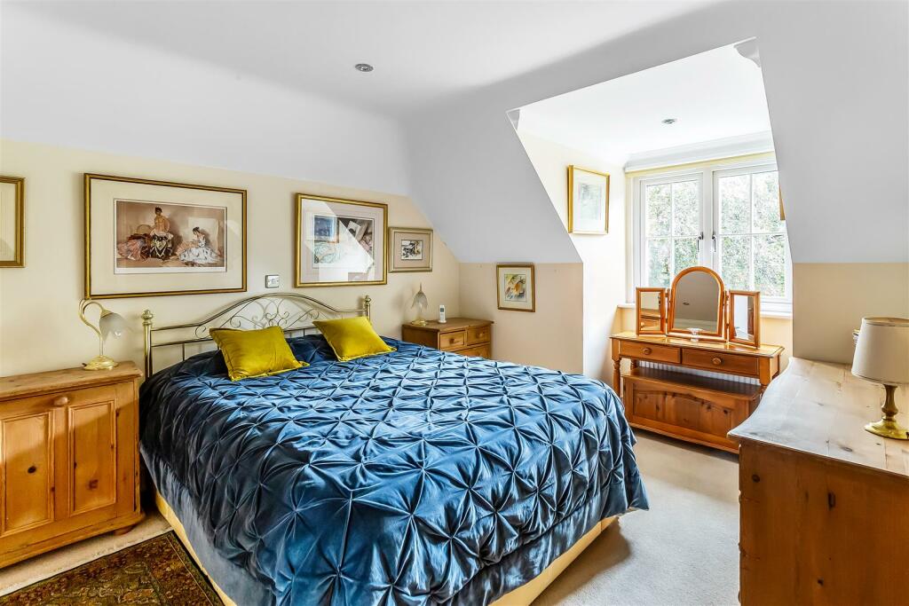Main bedroom.jpg
