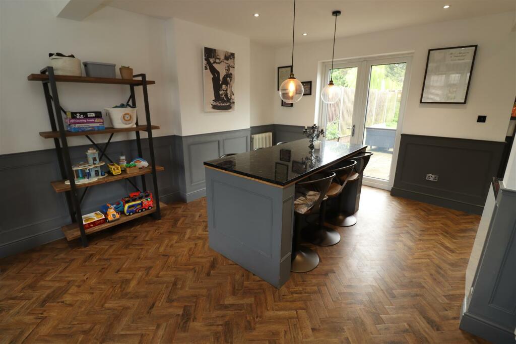 Open Plan Lounge / Dining / Kitchen