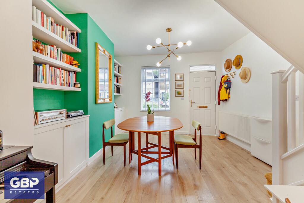 Lounge / Dining Room