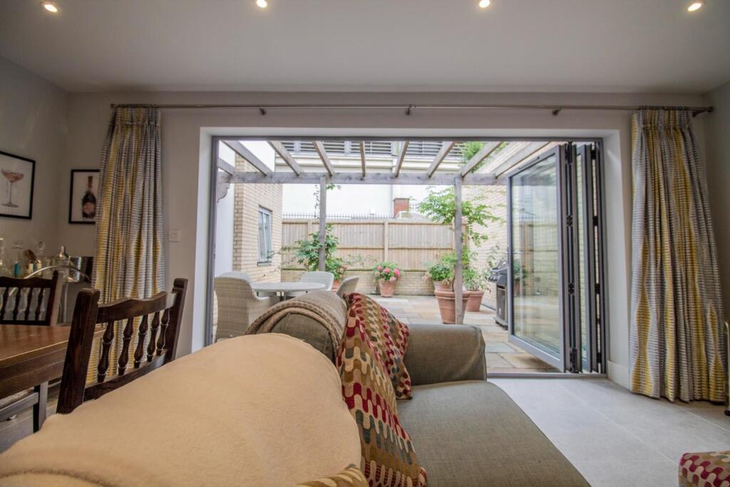 Apartment 1_Lawrence House [Open-Plan Living Room]