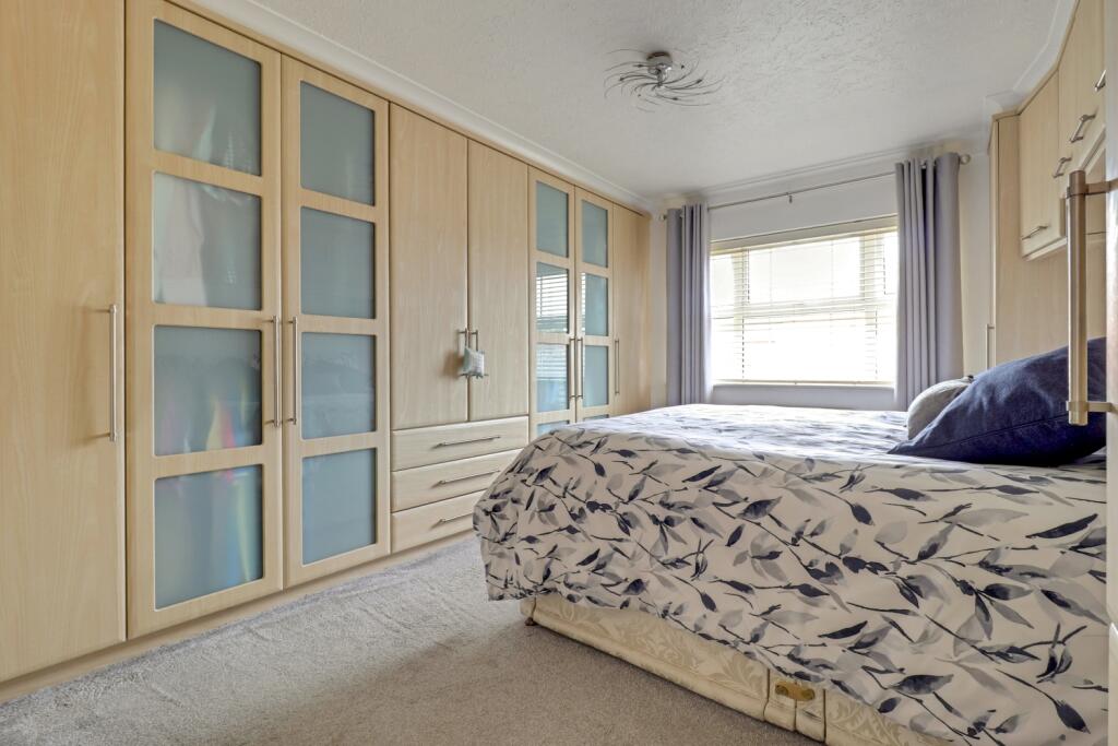 16- Rob Hammond EweMove Pontefract