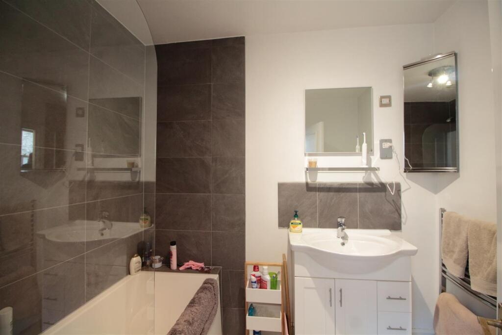 Eden Harper Lynette Avenue