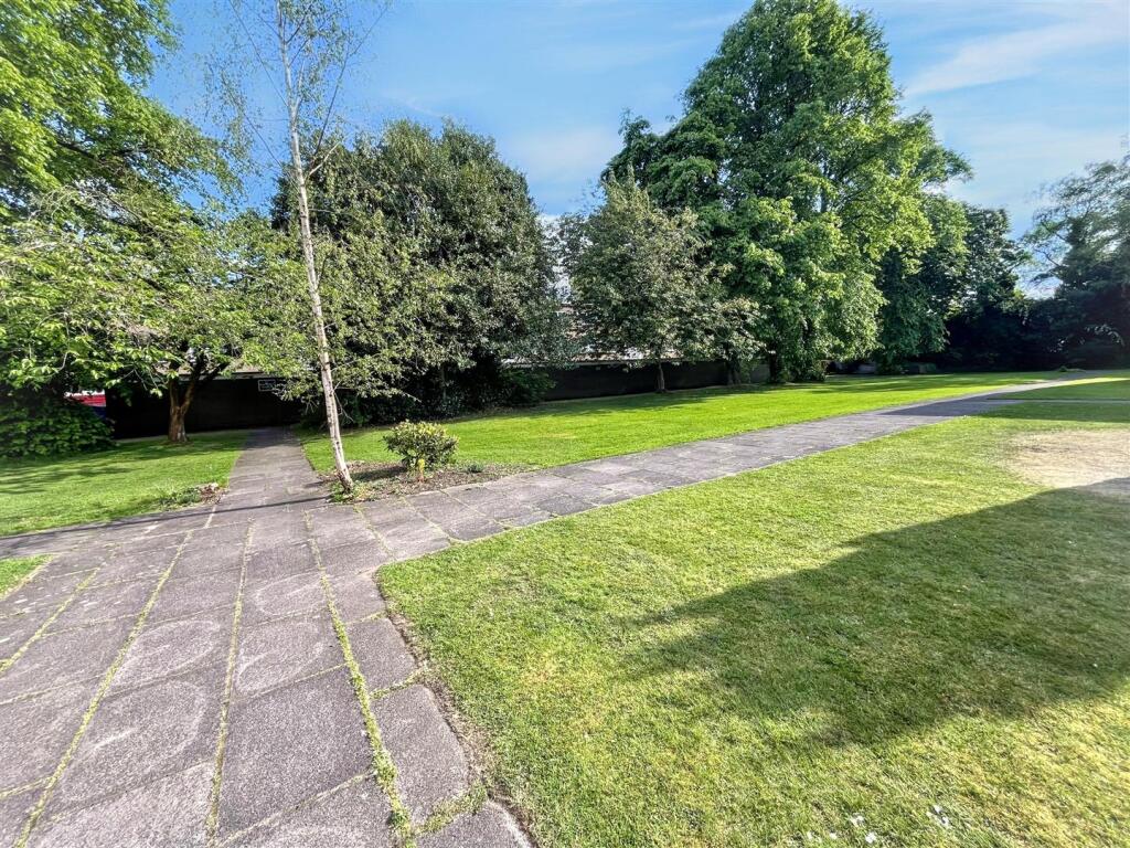 Communal Gardens Aspect 3