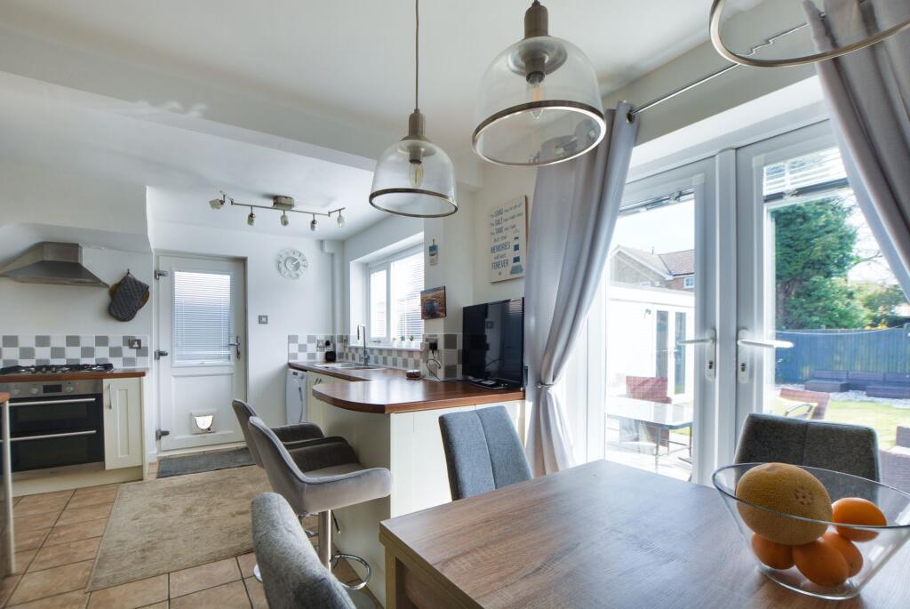 Open Plan Fitted Dining Kitchen