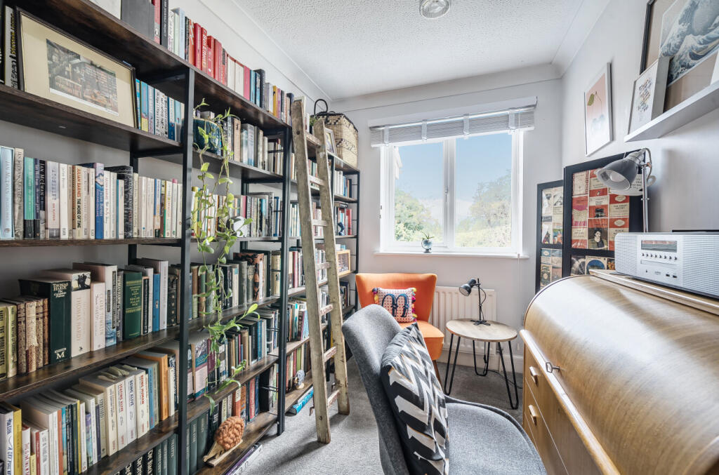 1347990-22-68b805...