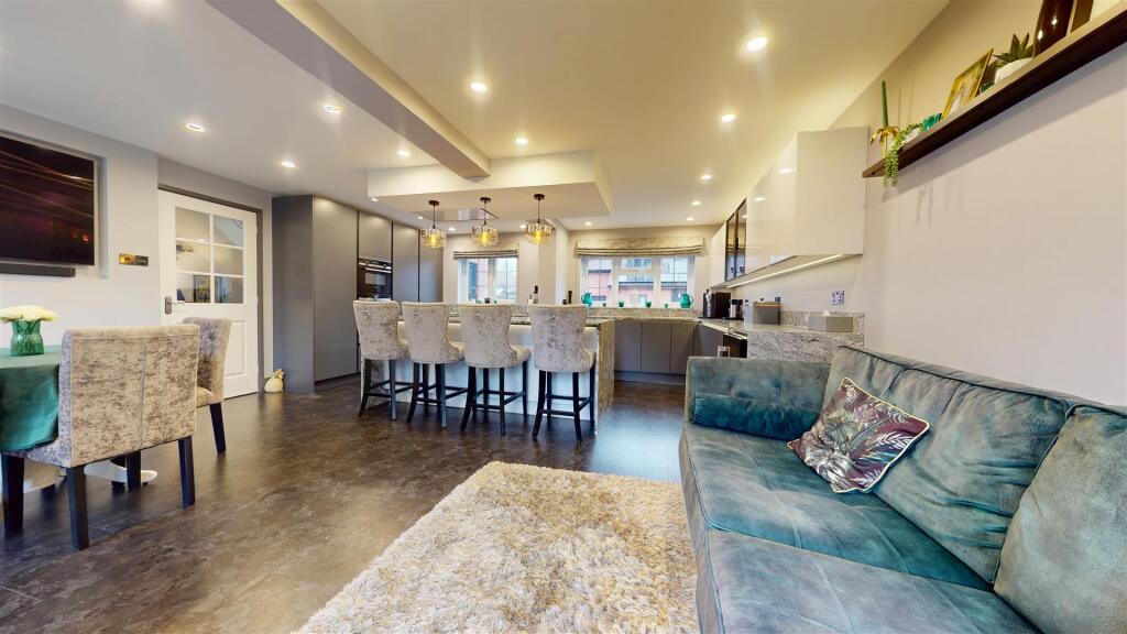 Butterfield Close, Woolstone, Milton Keynes