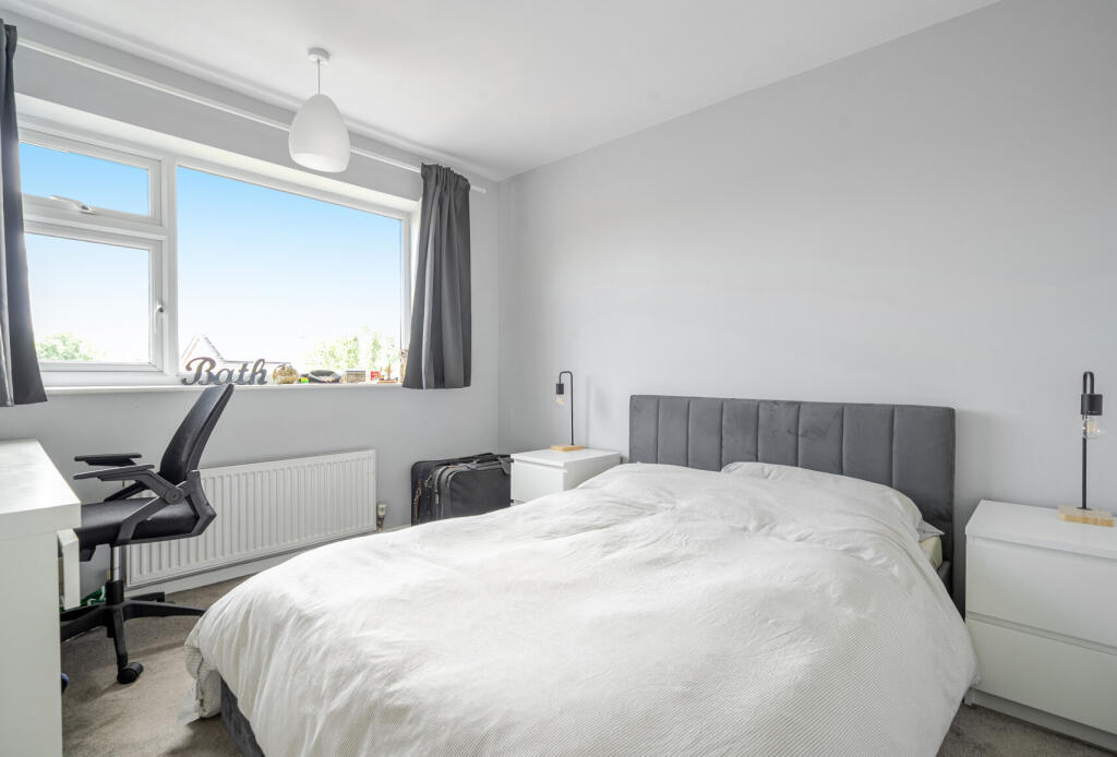 1317527-17-687a37...