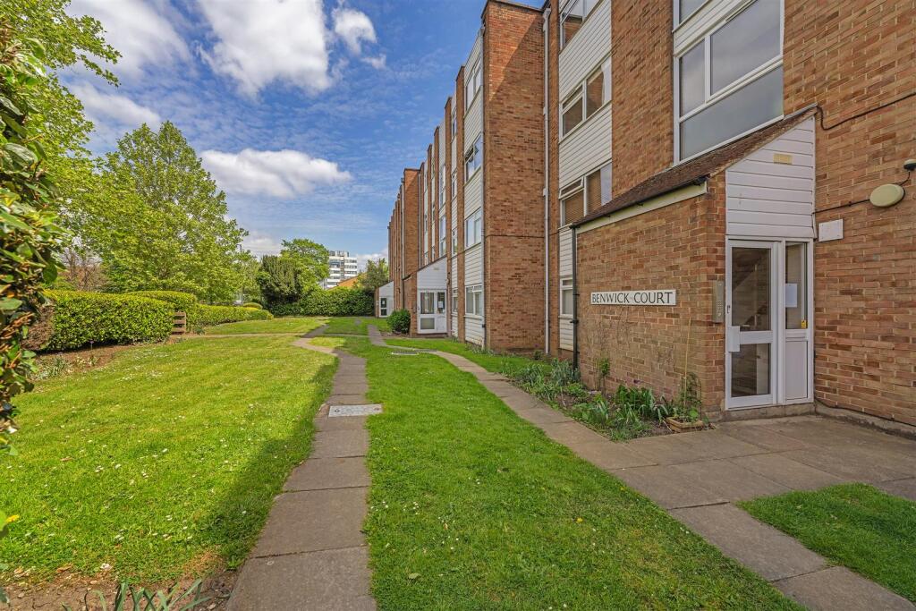 Benwick Court-12.JPG