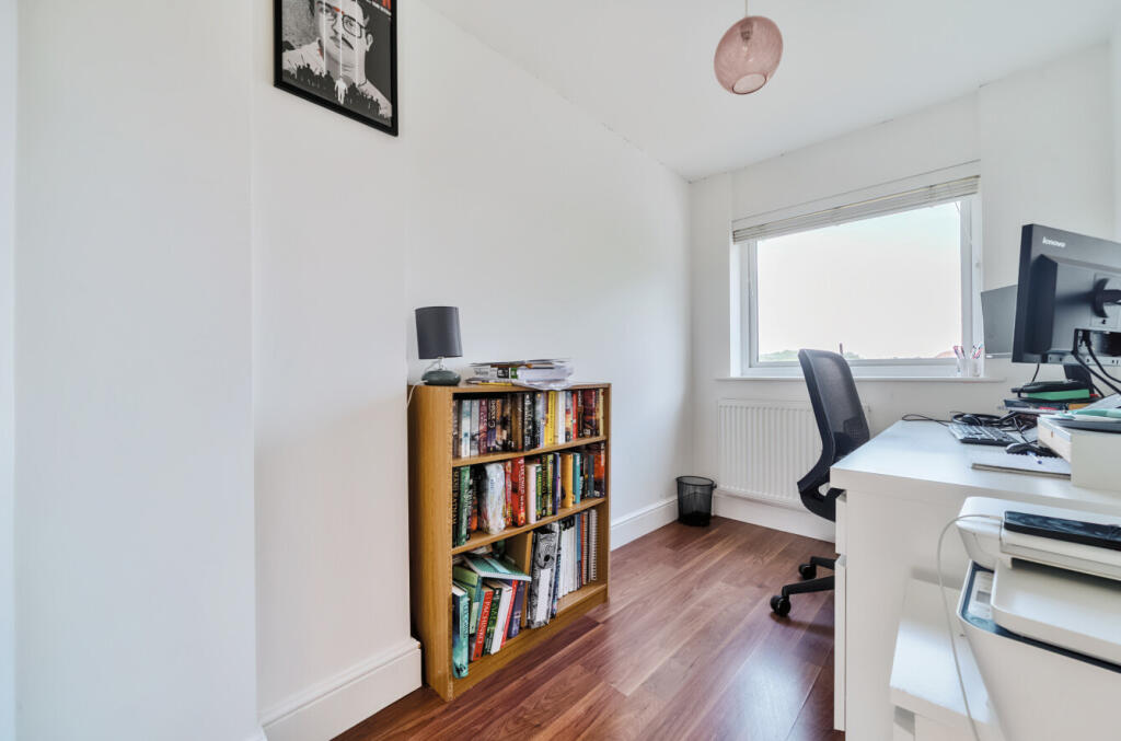 1312661-18-685582...