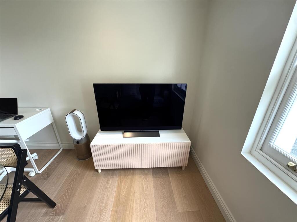 TV Unit.jpeg