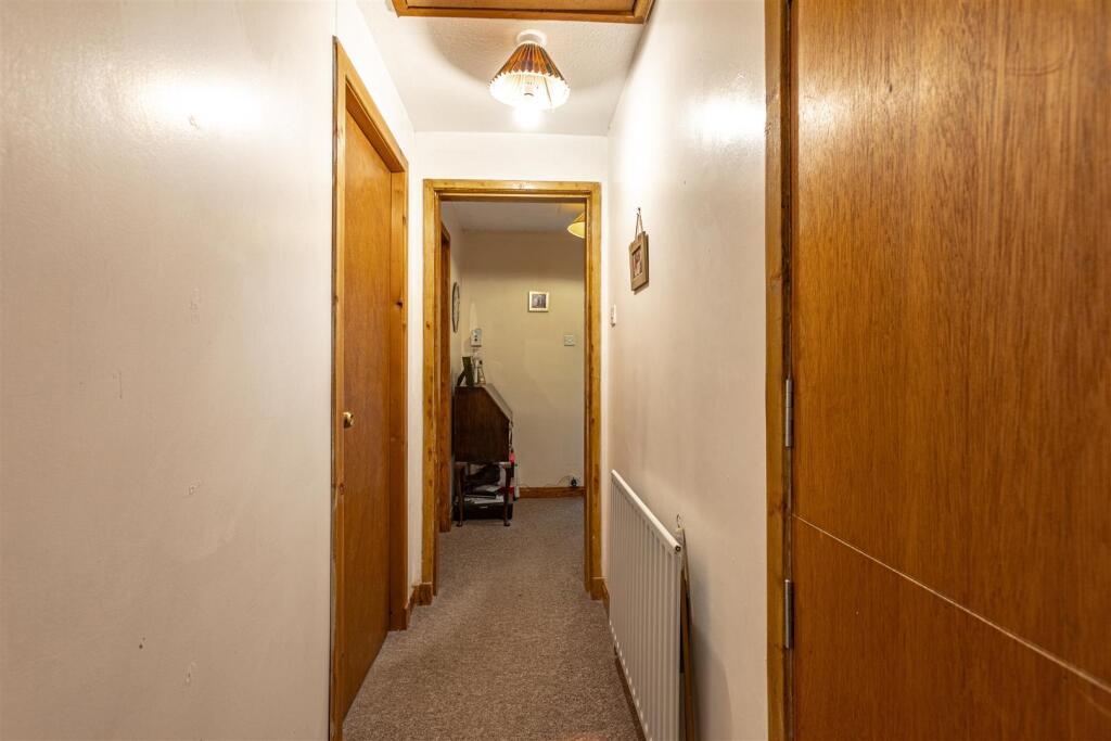 16 Morrow Gardens Melrose 28.JPG