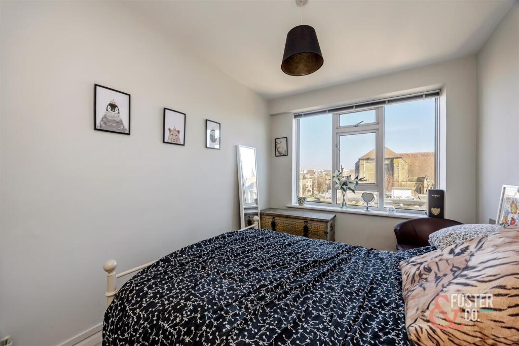 The Drive, Grove Court 25-002.jpg