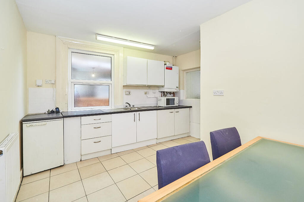 Kitchen/Breakfast Ro