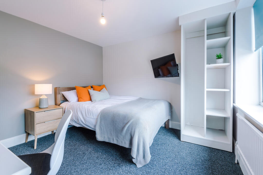 10 Holcombe, Bedroom 6