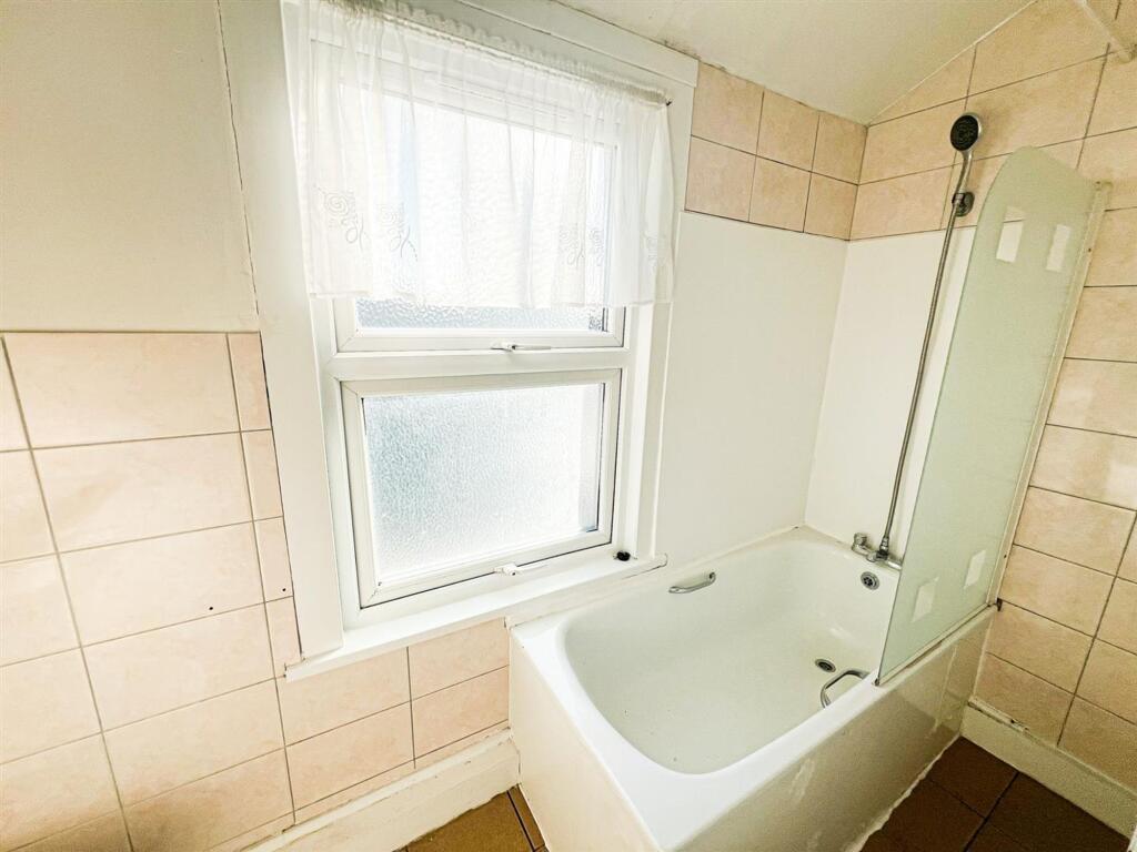 Grove Green Rd E11