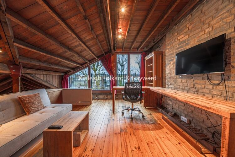 Entertainment room