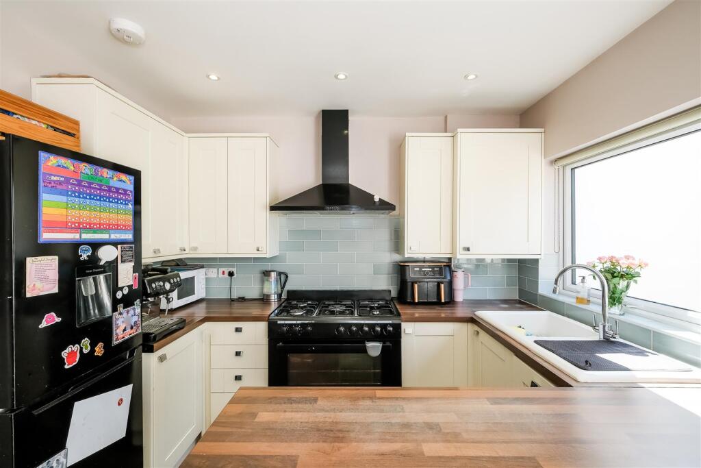 134 Gloucester Road-9.jpg