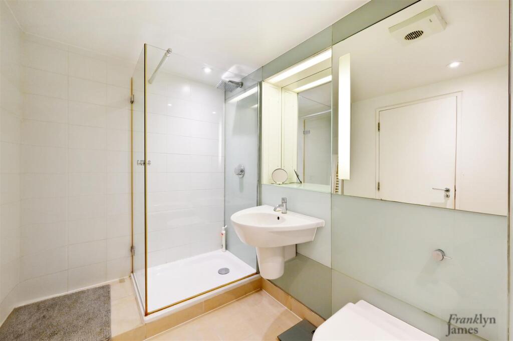 The-Listed-Building (6).JPG