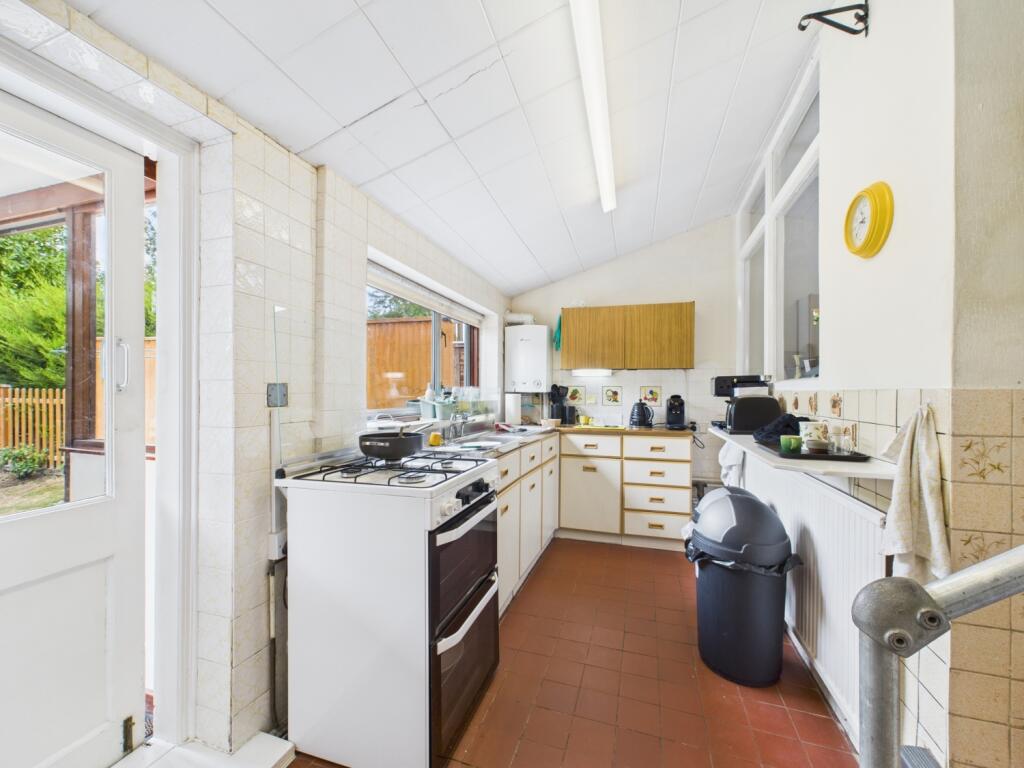 CAM01740G0-PR0434-STILL021