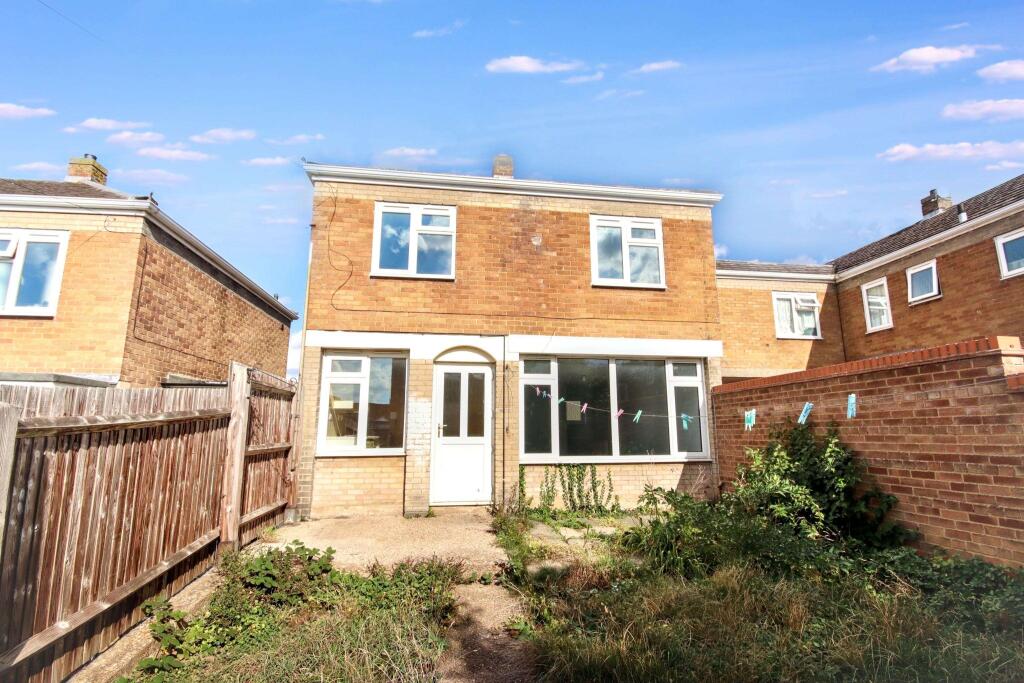 20 Garner Court, Huntingdon, Cambridgeshire, PE29 1GE