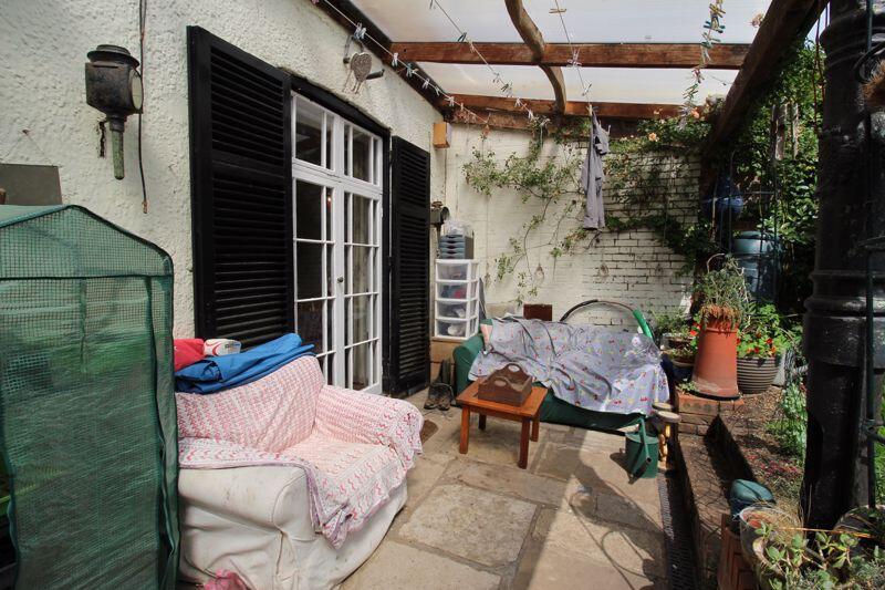 Covered Entertainment Area