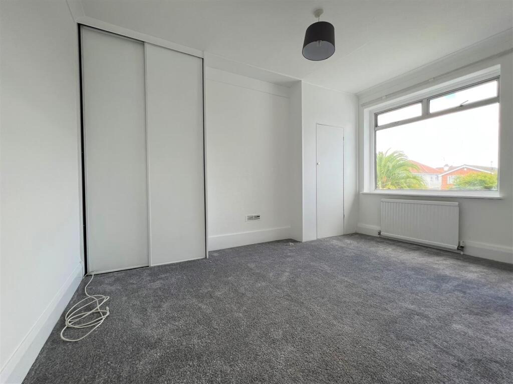 Bedroom.jpg