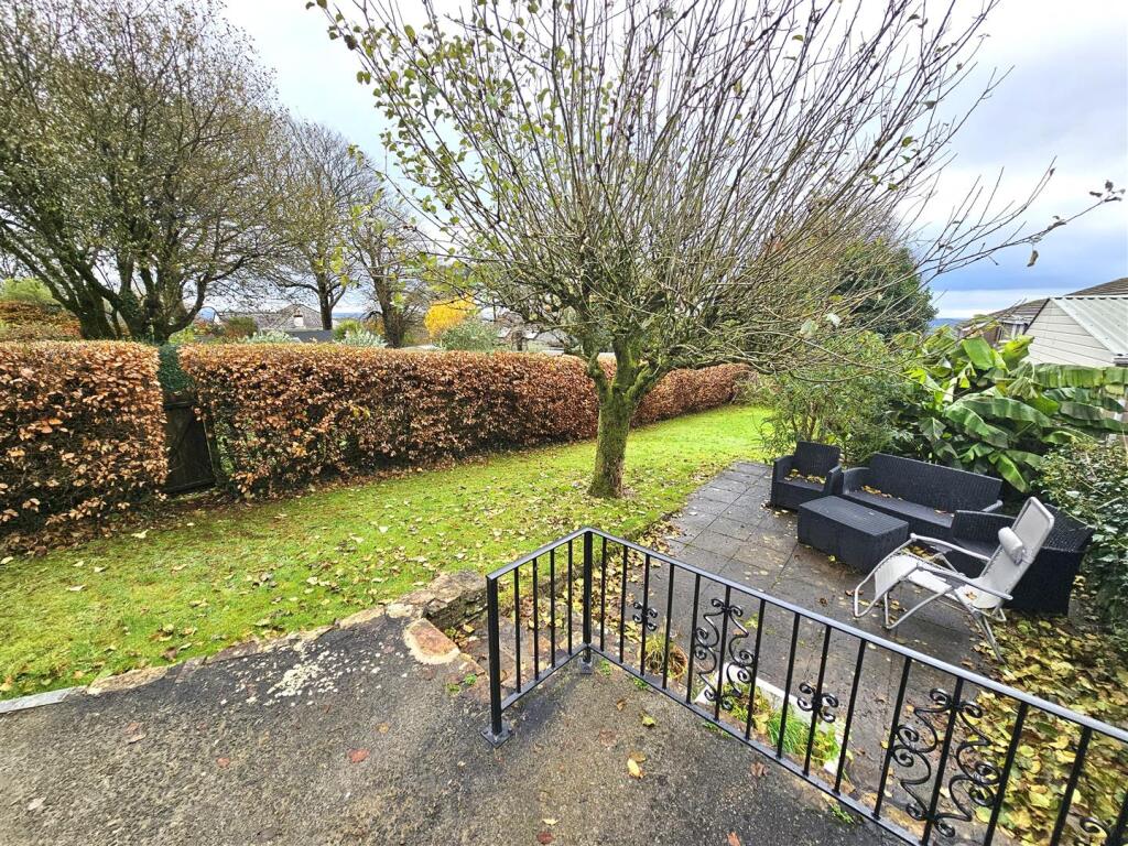 Further Garden 2.jpg