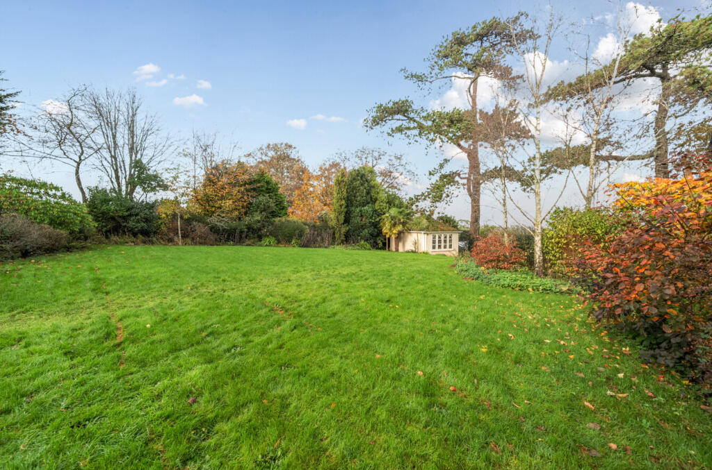 1375305-3-69160fe...