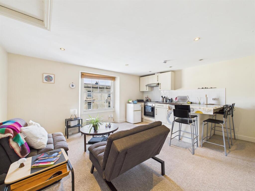 2 - Block of Flats for Auction, Kingsdown, Bristol