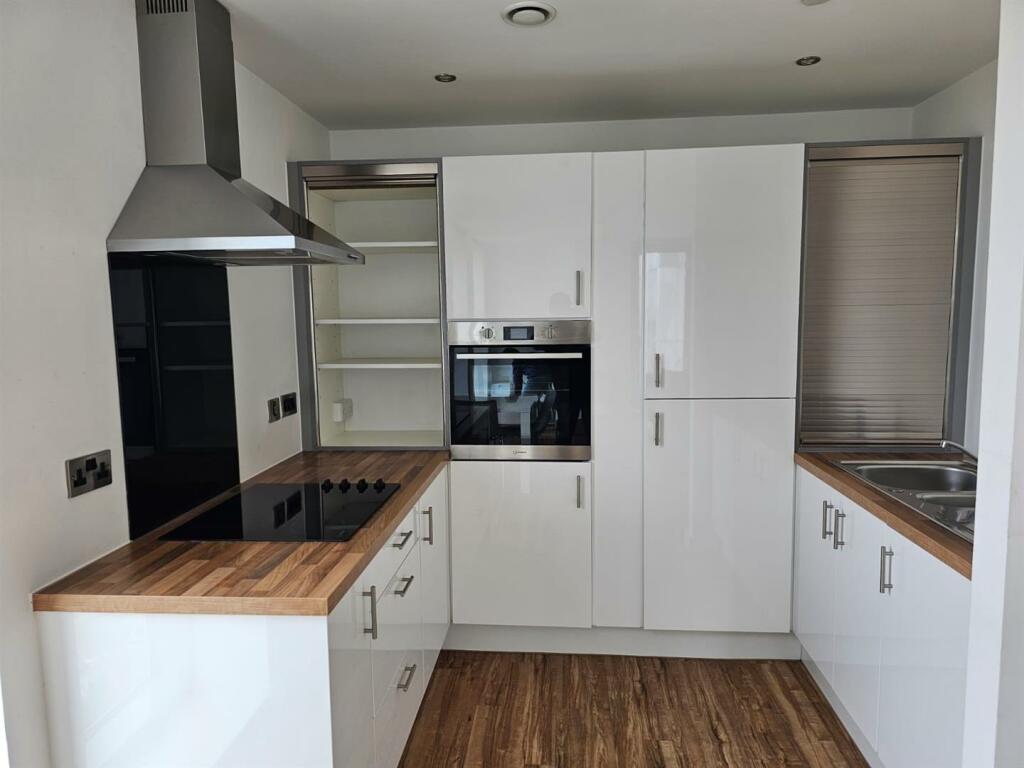 Kitchen 2