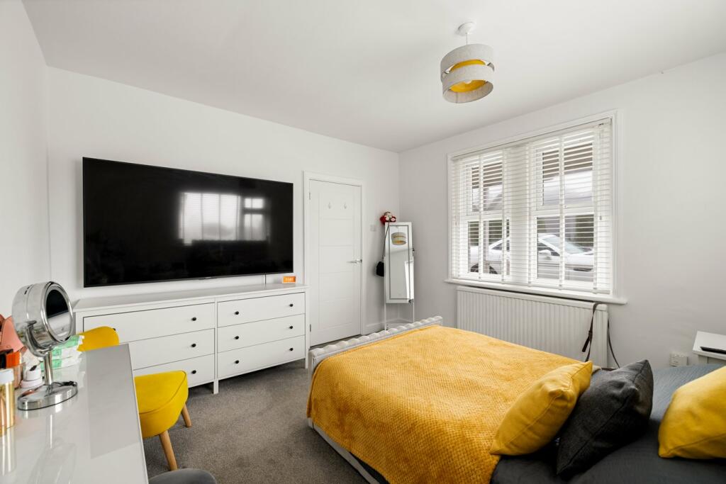 Master Bedroom 3