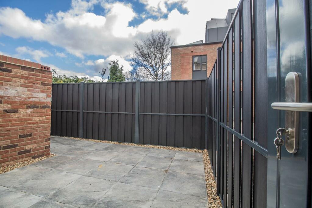 Apartment 1_Saddler's Court [Private Courtyard Gar