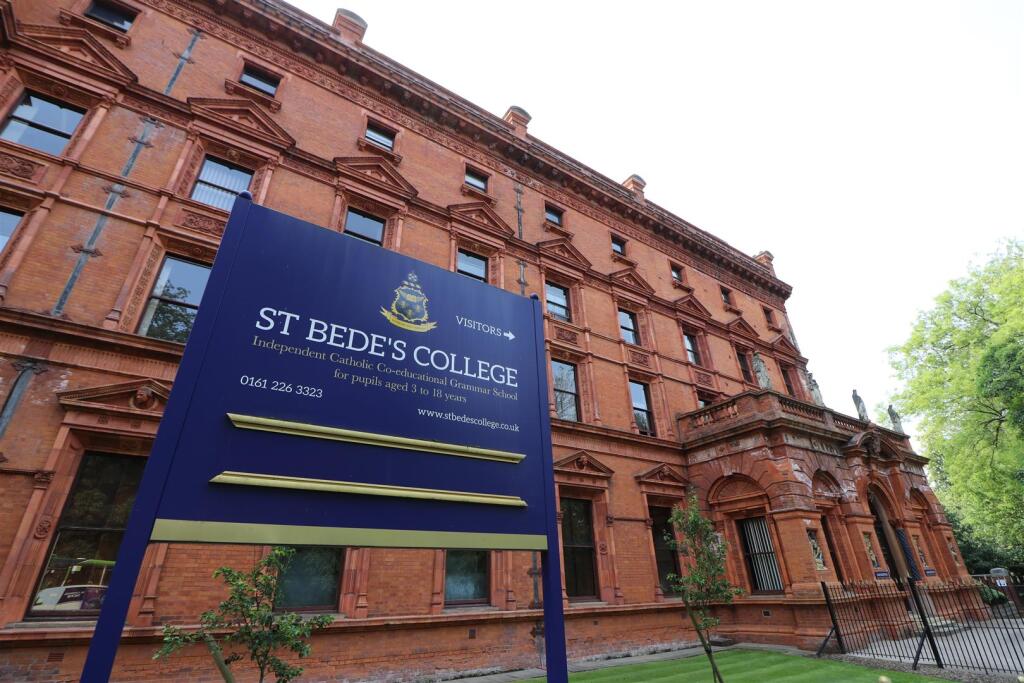St Bede's College.JPG