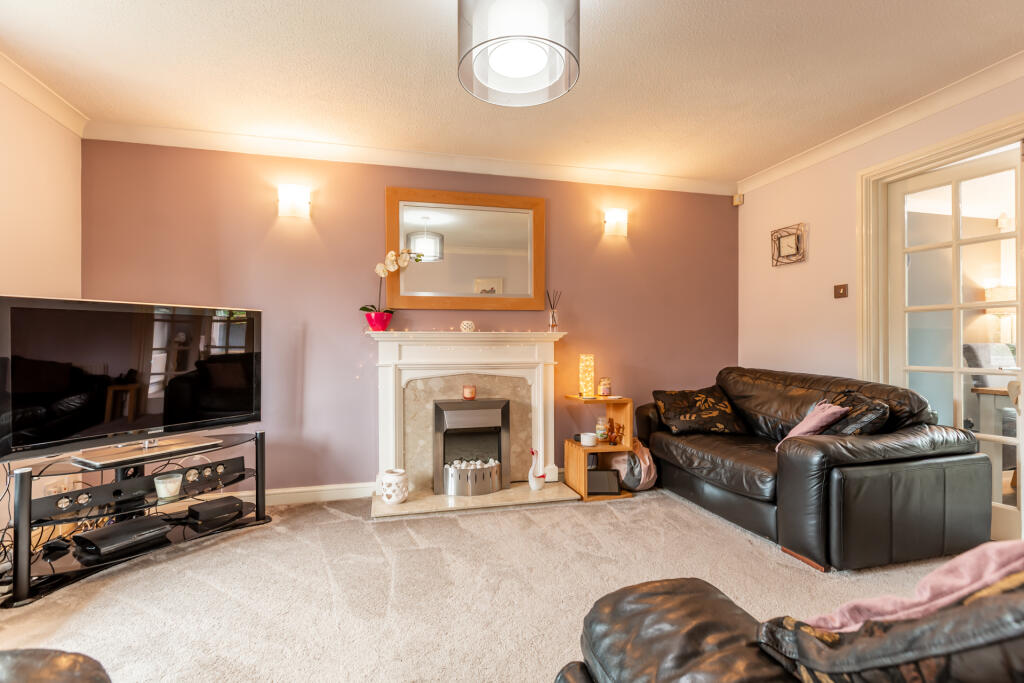 Robinson-David-Estate-Agents-Gloucester-Cherringto