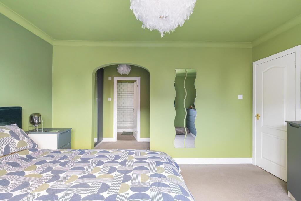 201719_443579_IMG...