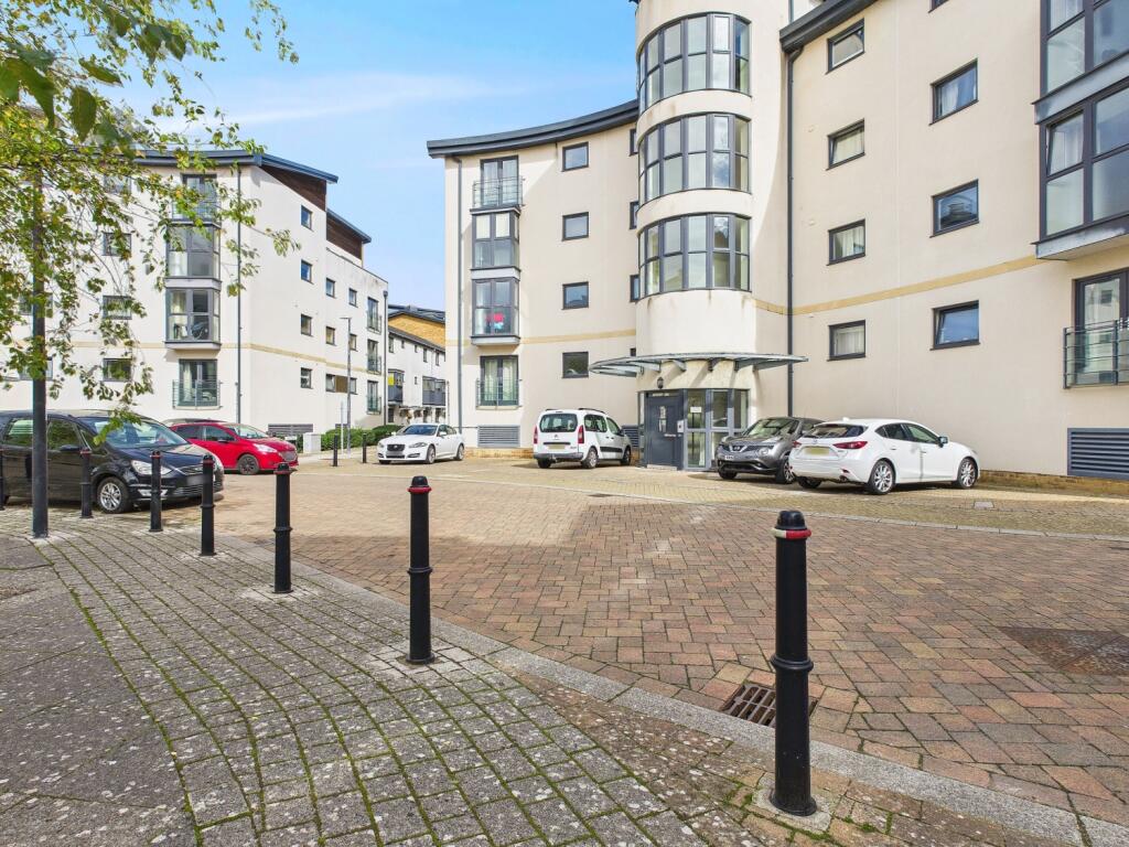 CAM01338G0-PR0141-STILL001