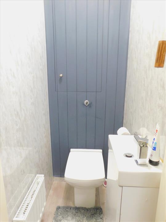 CLOAKROOM/W.C